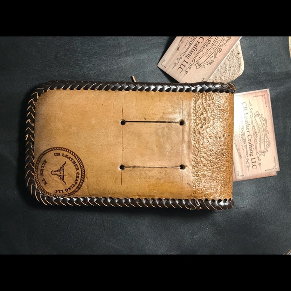 Leather phone holster - Picture 5 of 6